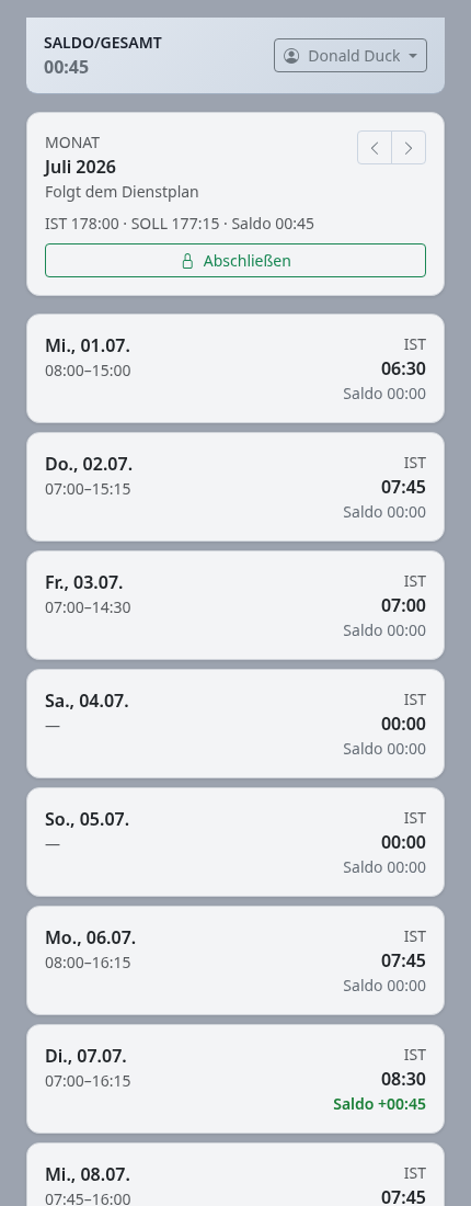 Screenshot der Mehrarbeit-Monatsansicht mit Saldo und Tagesliste